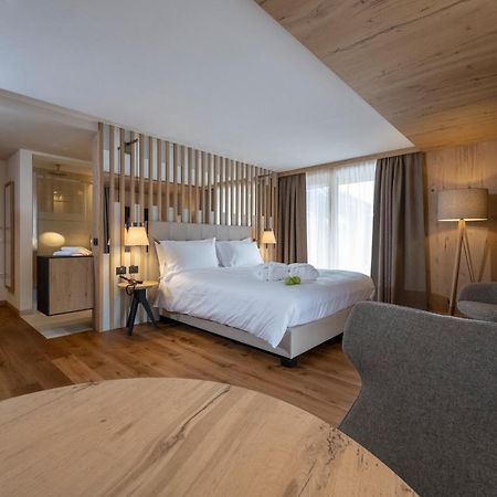 Ciampedie Luxury Alpine Spa Hotel Vigo di Fassa Luaran gambar