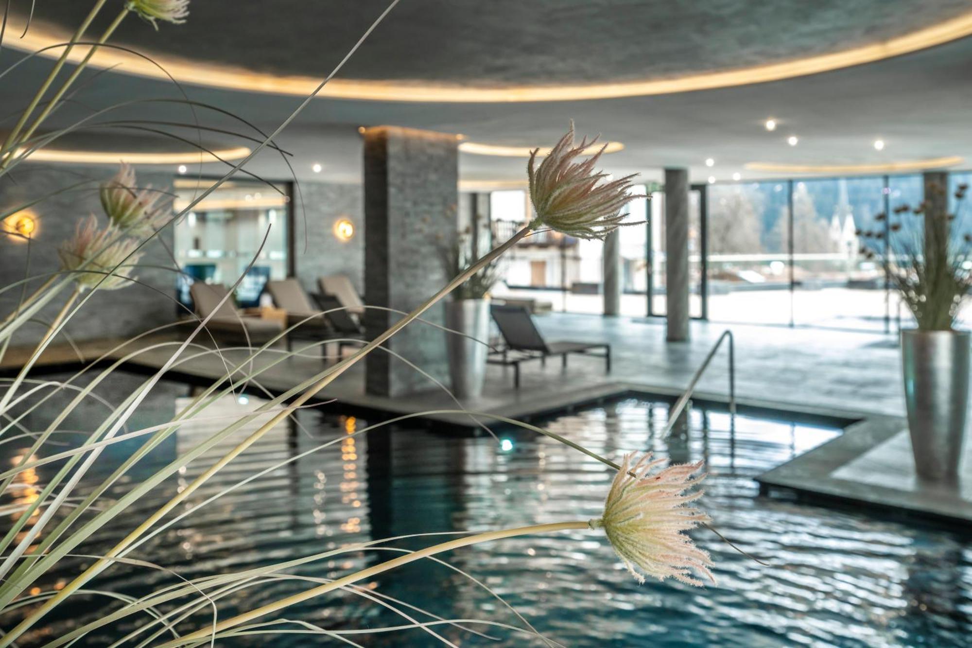 Ciampedie Luxury Alpine Spa Hotel Vigo di Fassa Luaran gambar