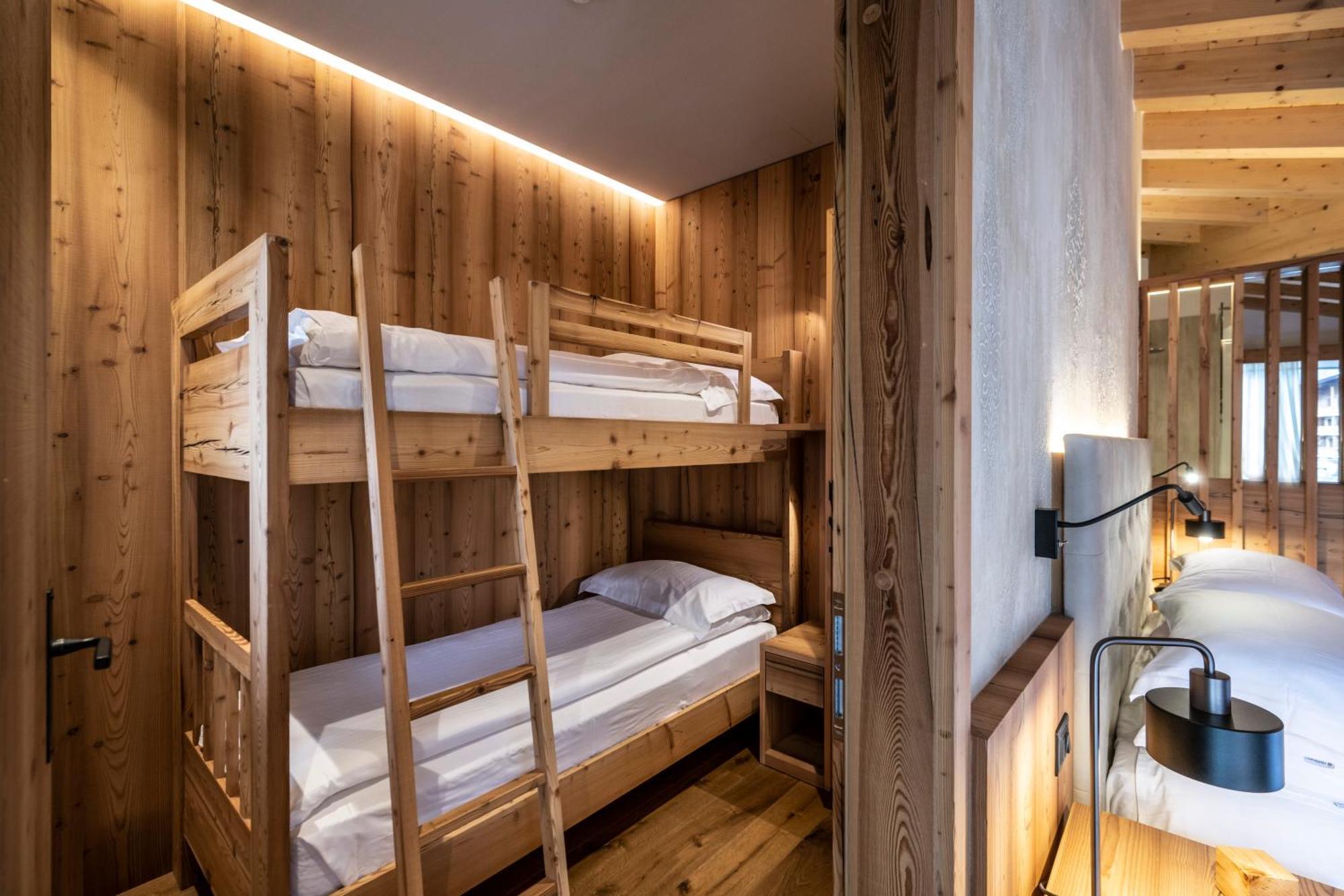 Ciampedie Luxury Alpine Spa Hotel Vigo di Fassa Luaran gambar